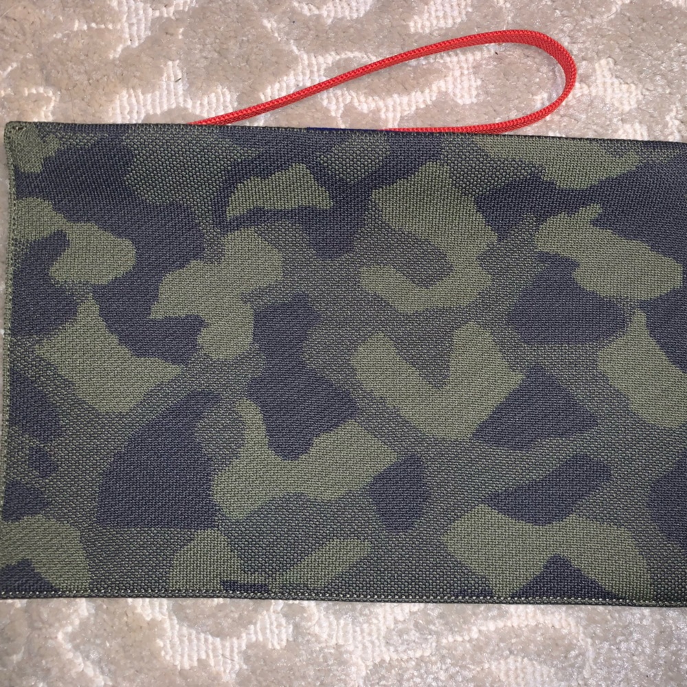 Rothy’s Sage Camo Essential Pouch (with magnets!)